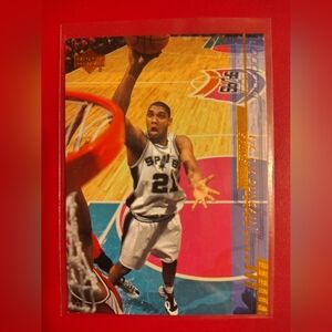 Tim Duncan 2000-01 Upper Deck #150 San Antonio Spurs Basketball Card